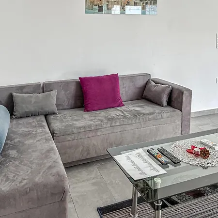 Appartamento 2 Bedroom Pet Friendly In